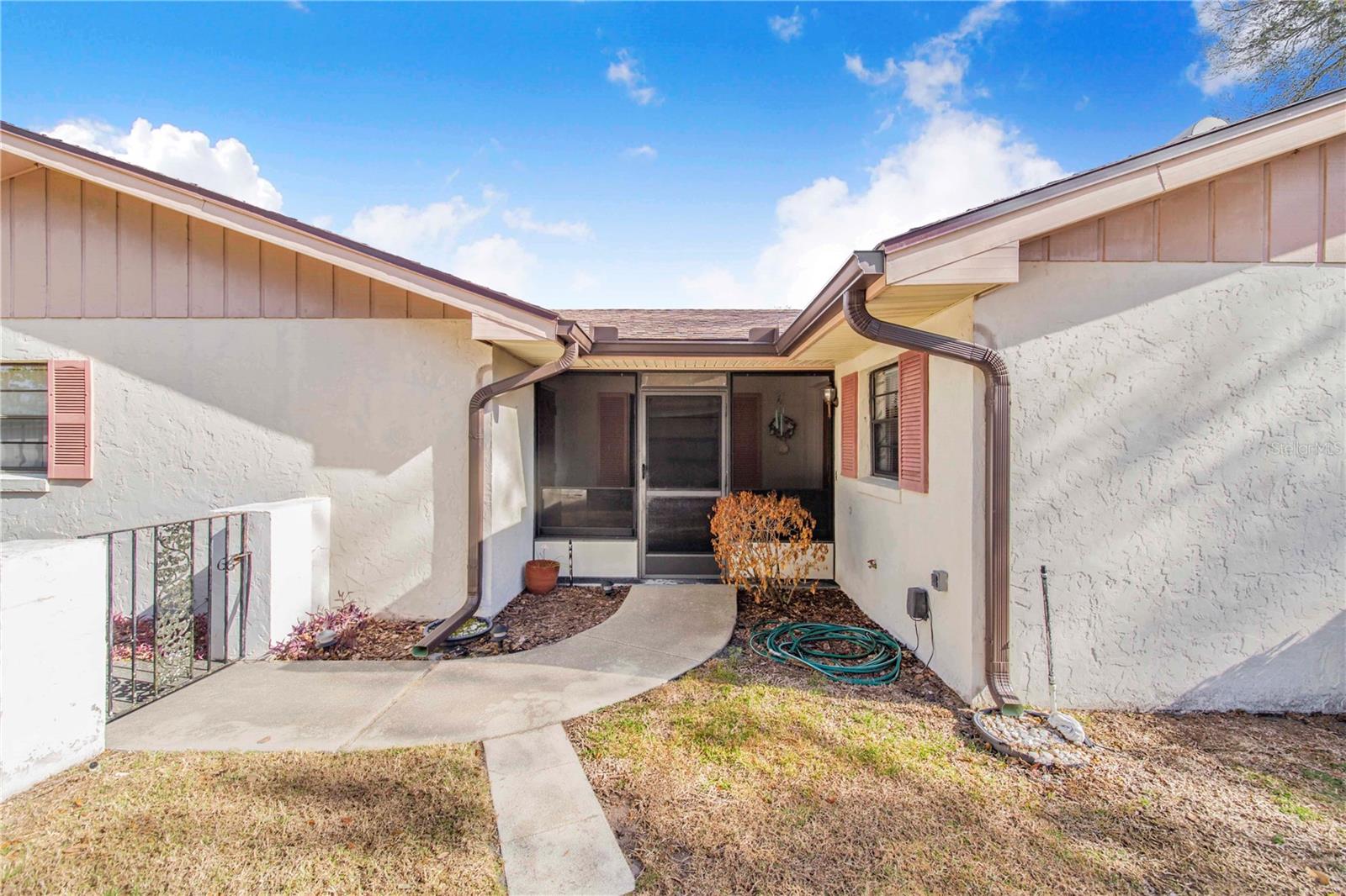 Image 6 of 50 For 459 Pinehurst Court