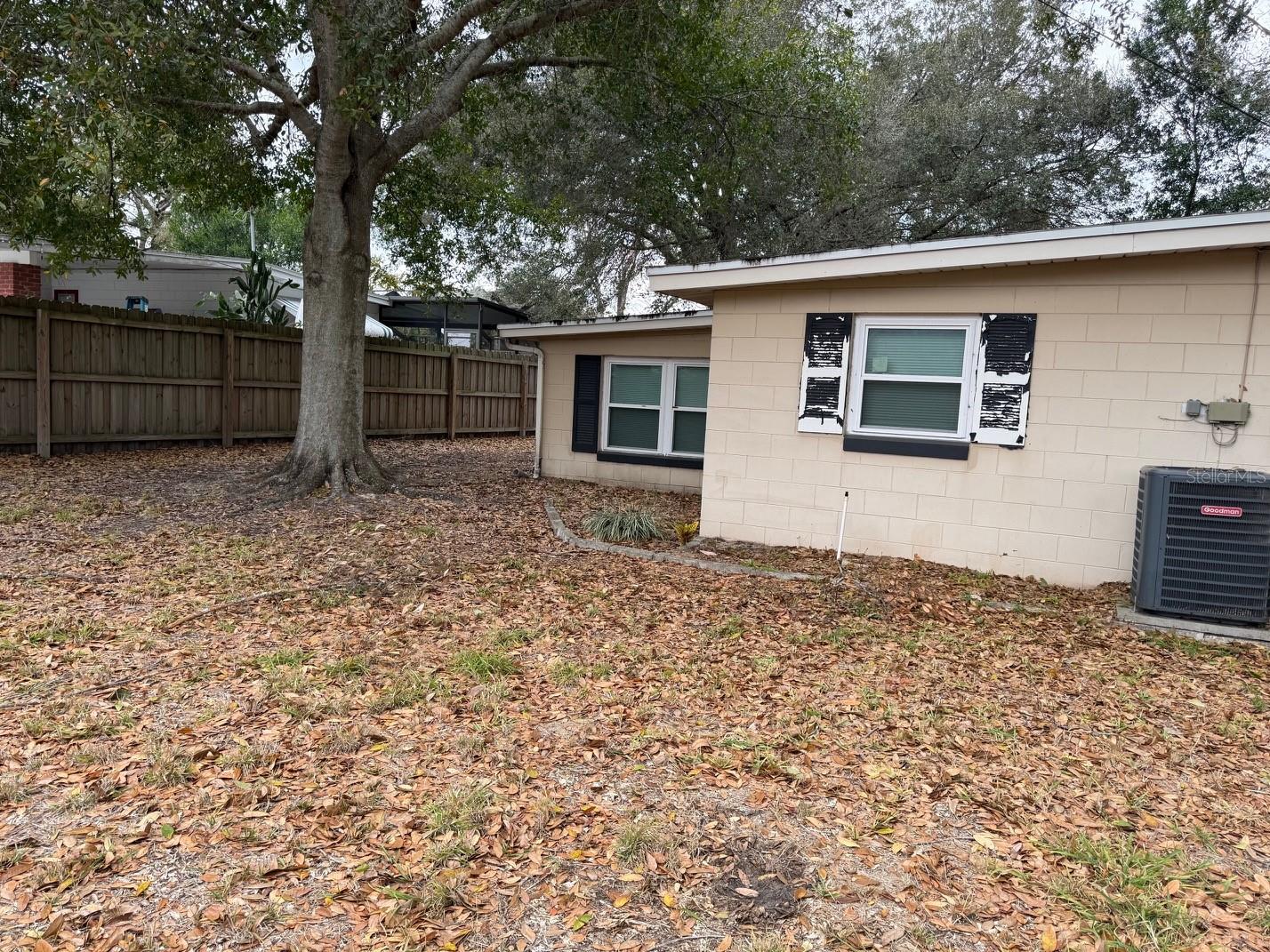 Image 15 of 16 For 14 Lamplight Lane