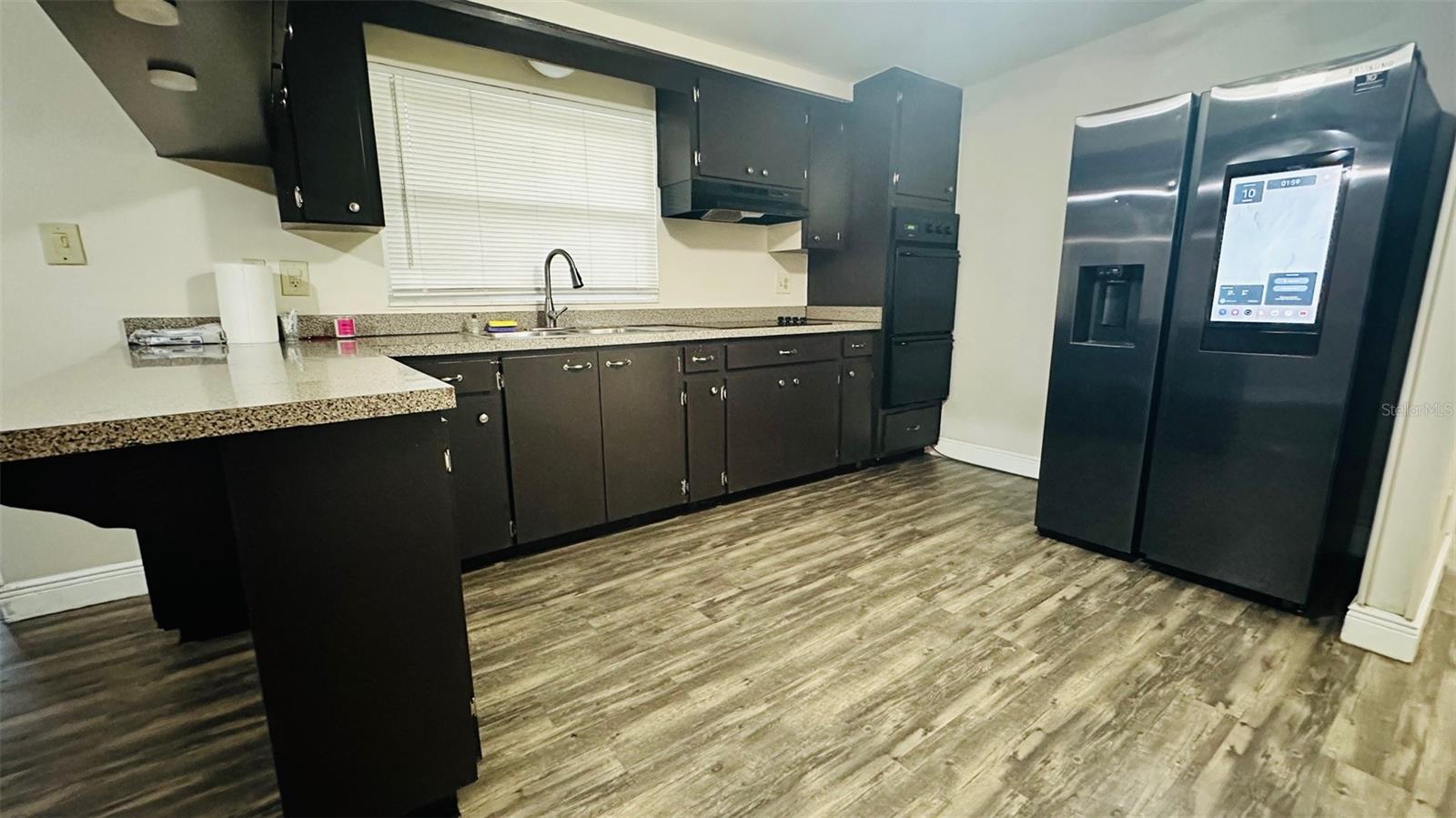 Image 3 of 16 For 14 Lamplight Lane