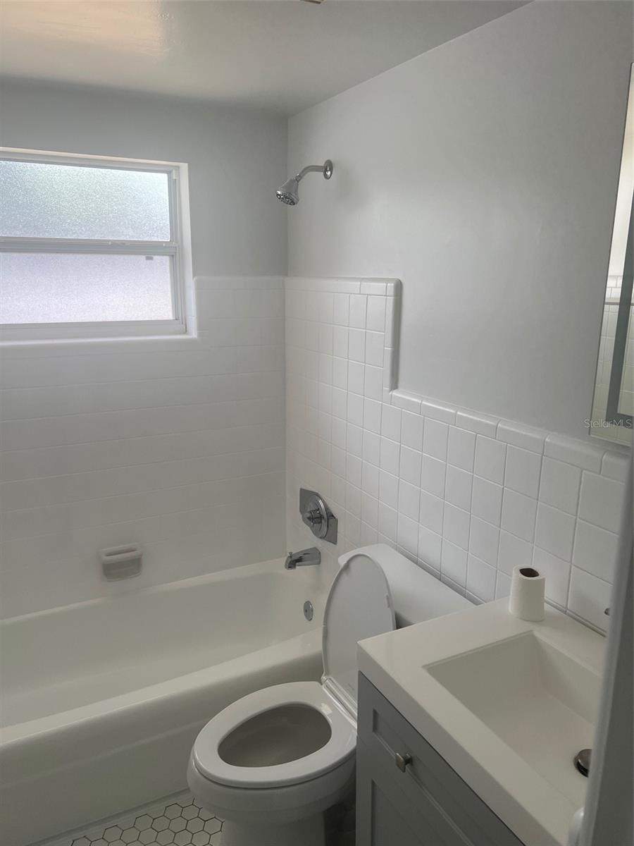 Image 12 of 20 For 255 Pomelo Street