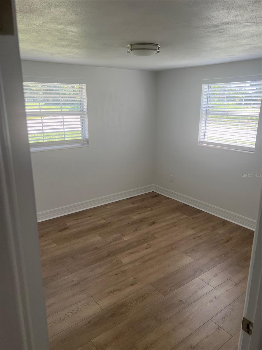 Image 17 of 20 For 255 Pomelo Street