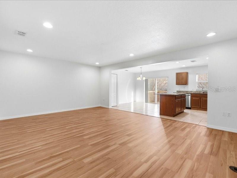 Image 15 of 27 For 3740 Woodbury Hill Loop