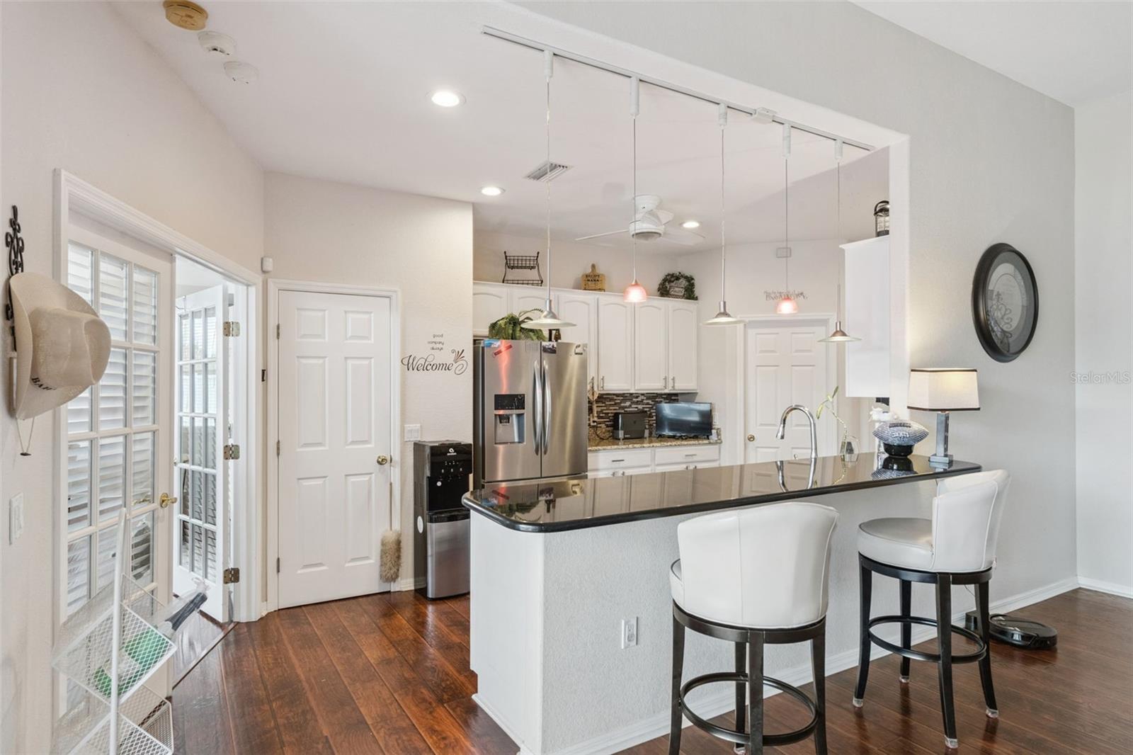 Image 11 of 37 For 446 Terranova Street