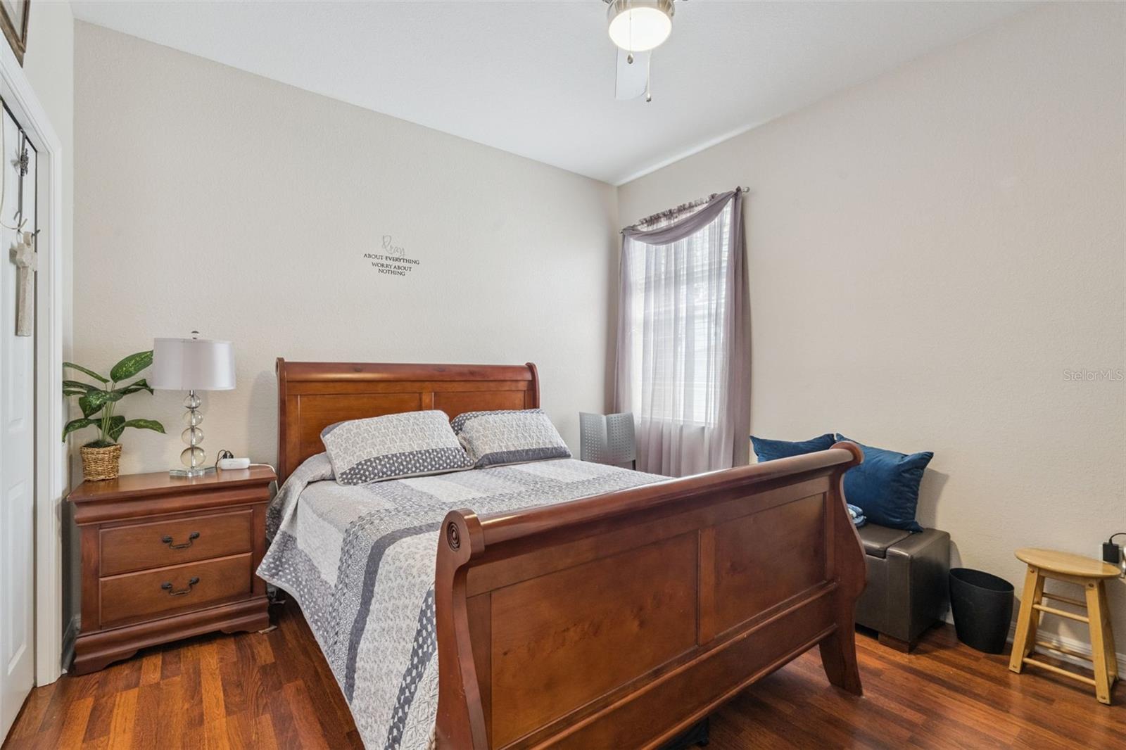 Image 22 of 37 For 446 Terranova Street