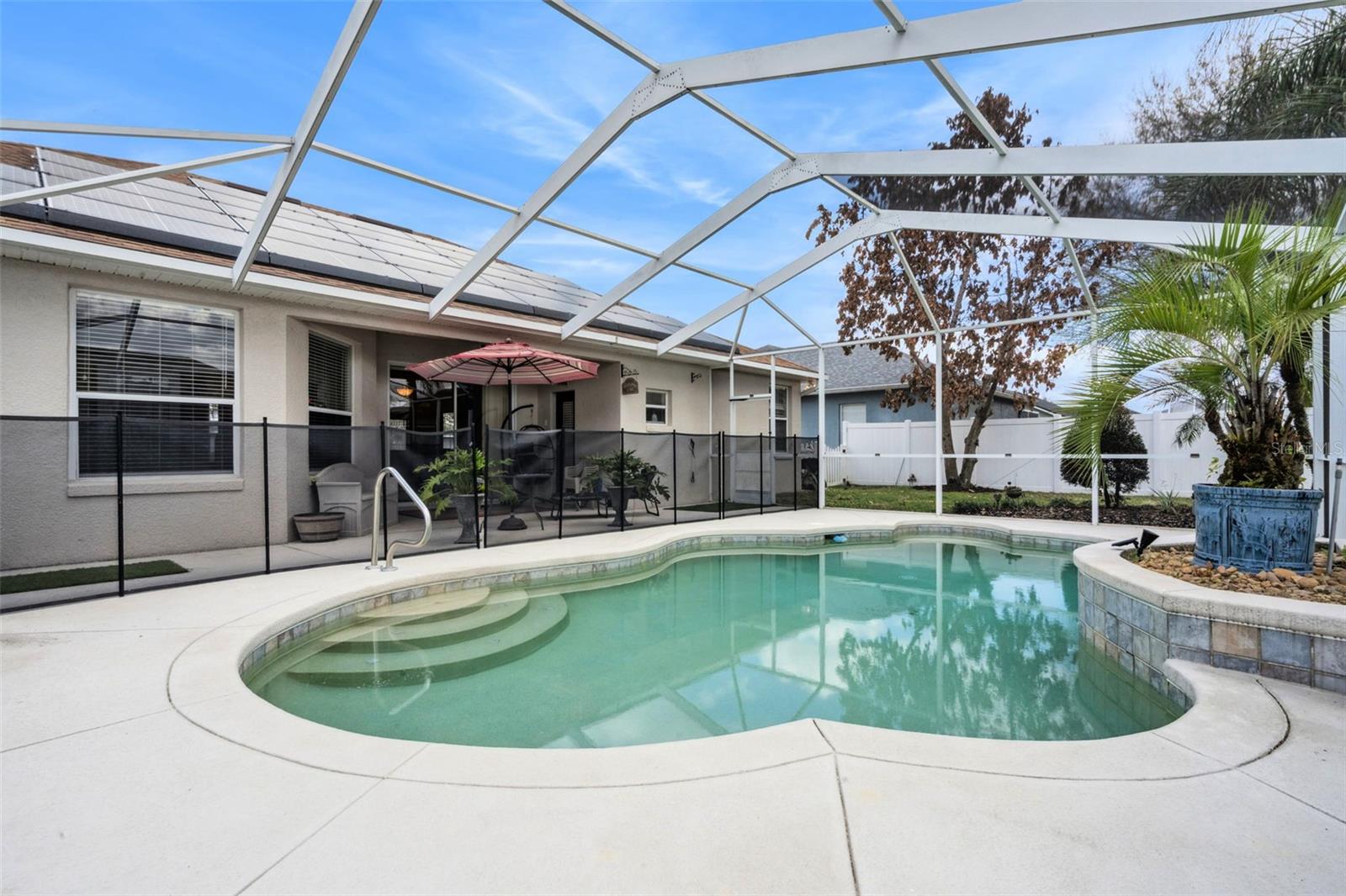 Image 26 of 37 For 446 Terranova Street