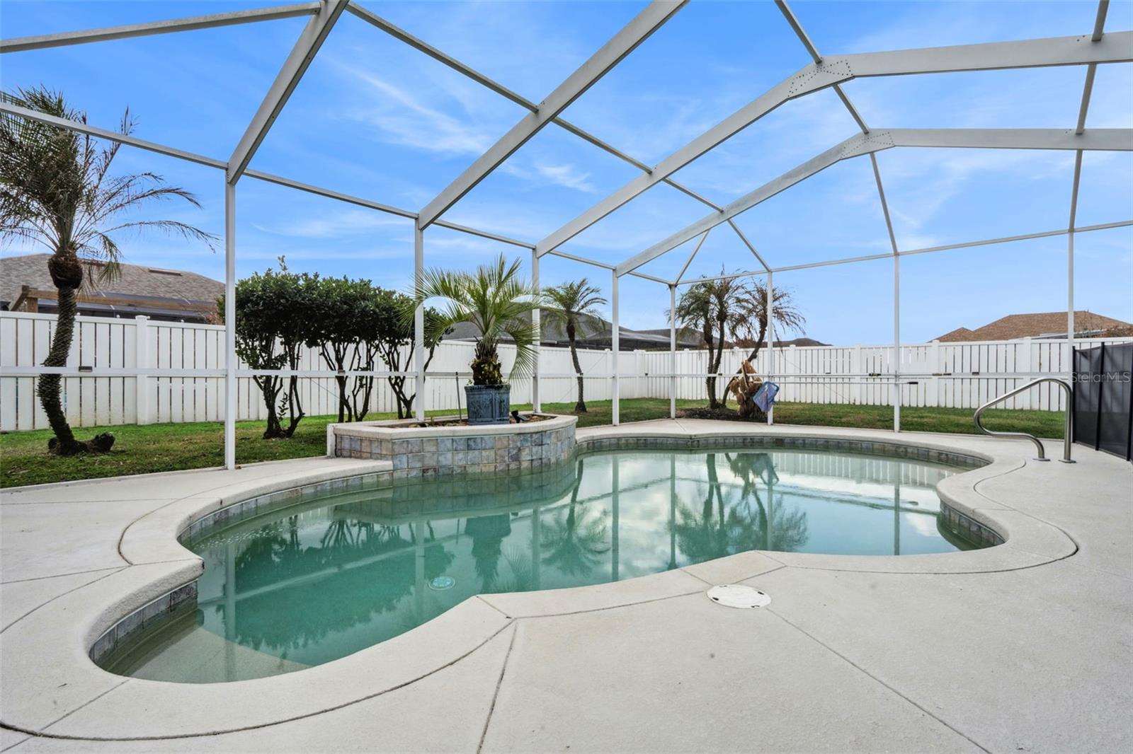 Image 3 of 37 For 446 Terranova Street