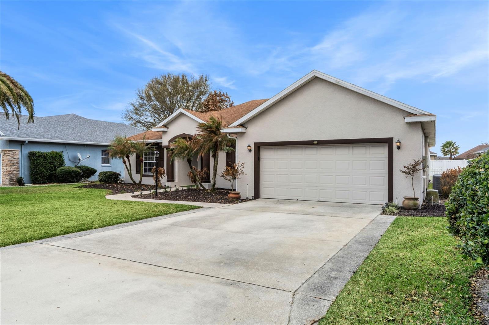 Image 33 of 37 For 446 Terranova Street