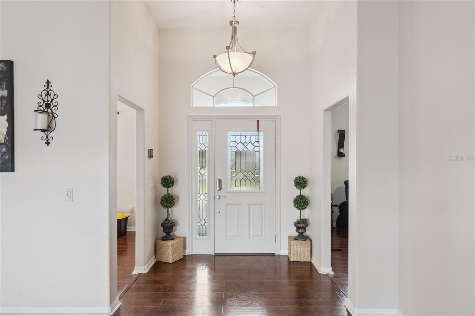 Image 5 of 37 For 446 Terranova Street