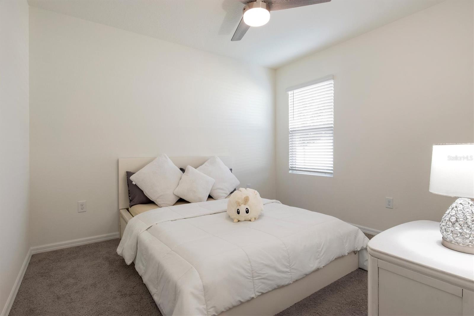 Image 17 of 36 For 2006 Doe Run Drive