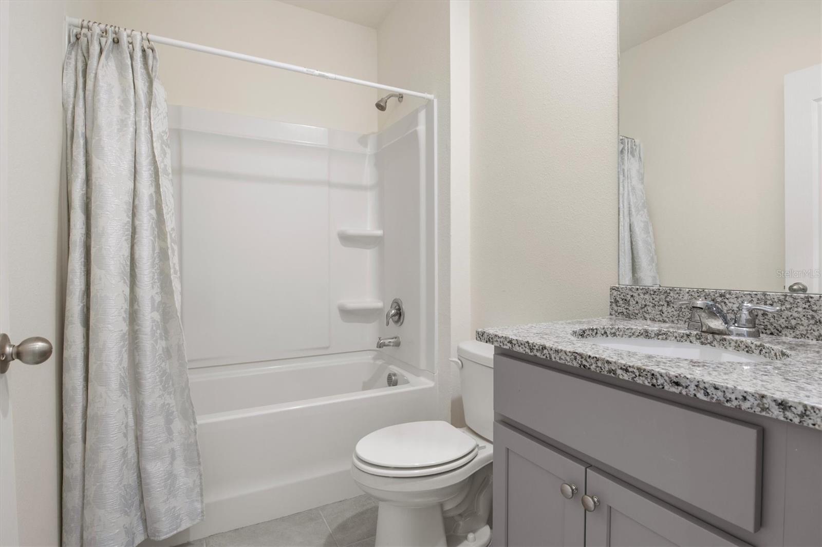 Image 19 of 36 For 2006 Doe Run Drive