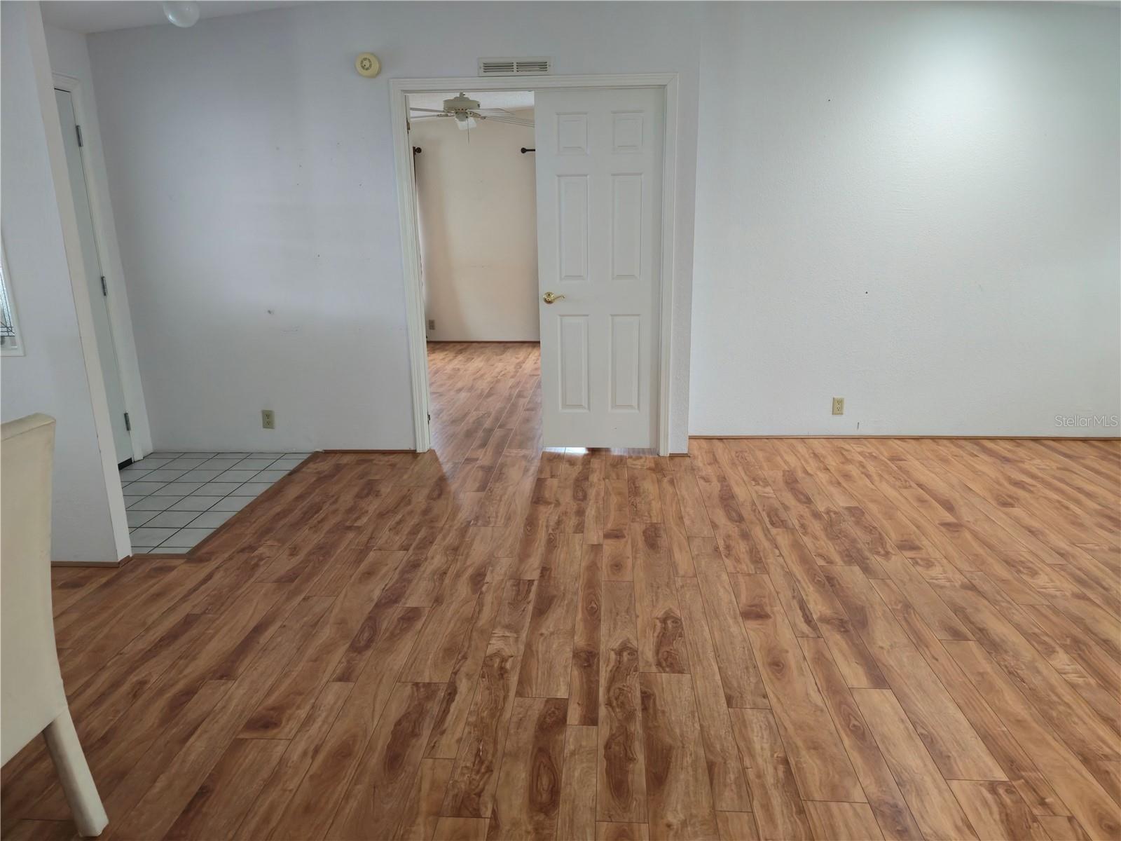 Image 11 of 100 For 131 Victoria Drive