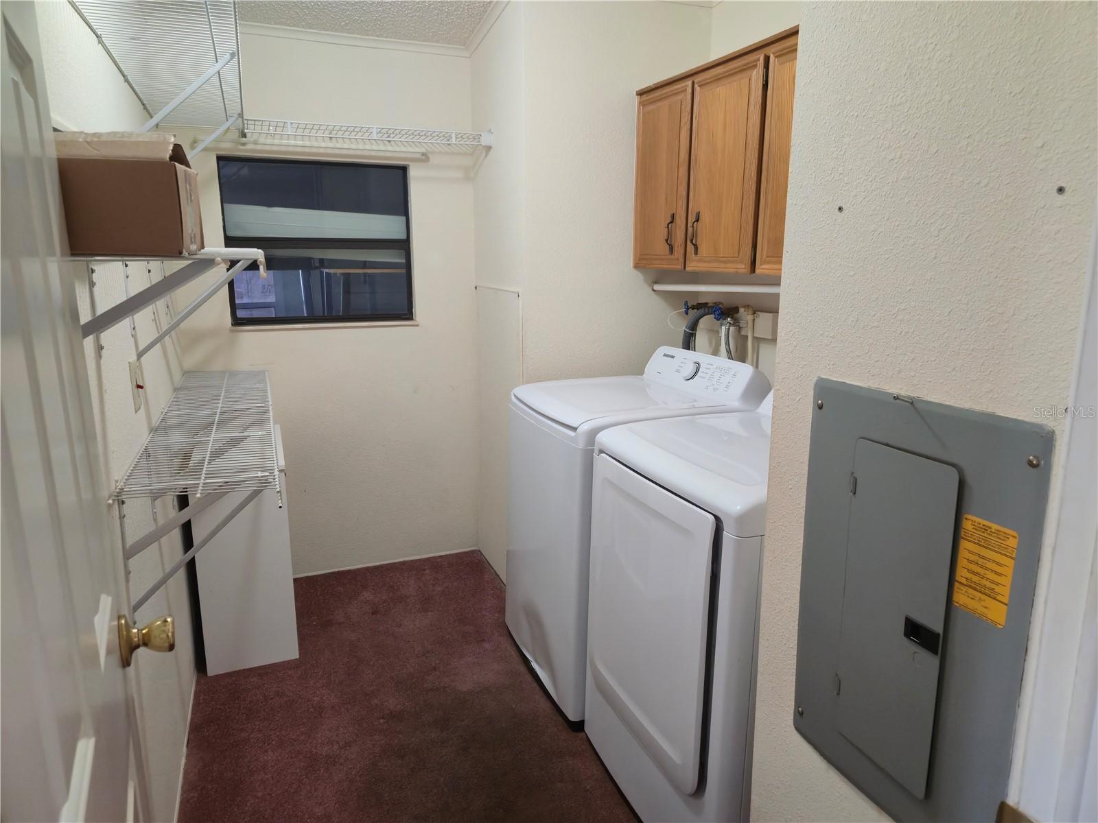 Image 17 of 100 For 131 Victoria Drive