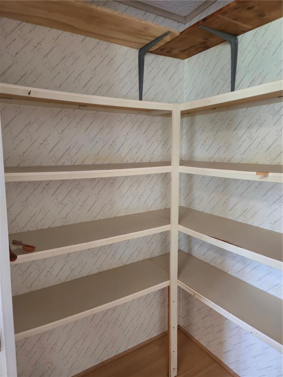 Image 23 of 100 For 131 Victoria Drive