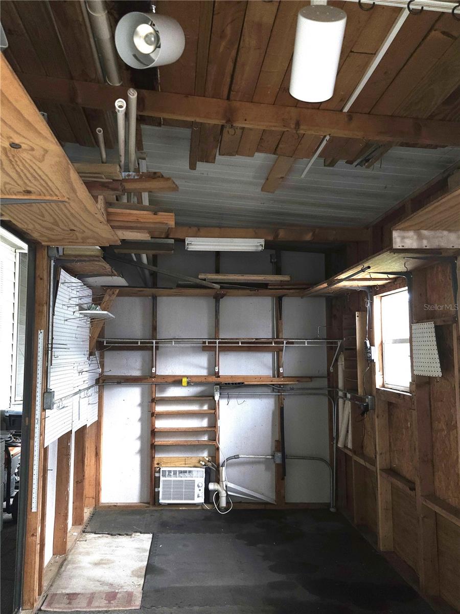 Image 34 of 100 For 131 Victoria Drive