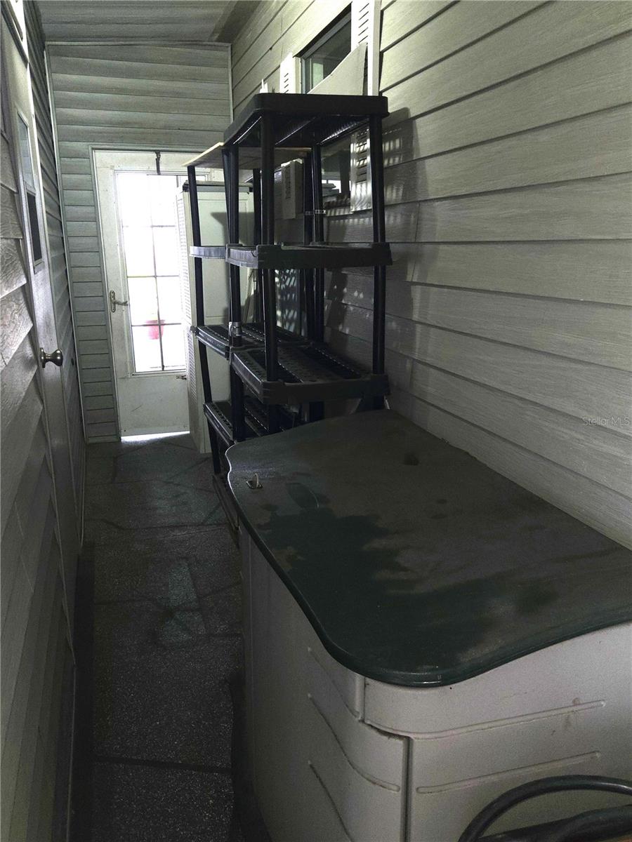 Image 36 of 100 For 131 Victoria Drive