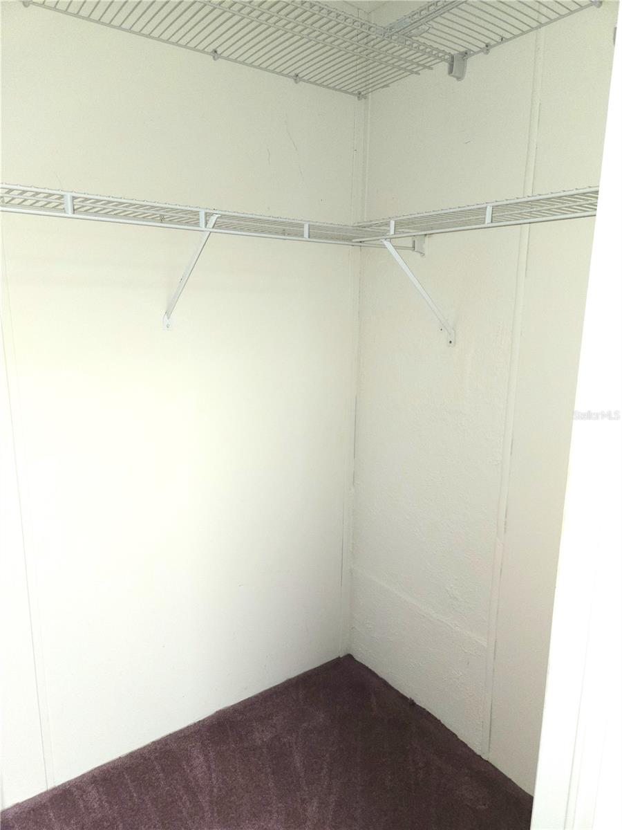 Image 41 of 100 For 131 Victoria Drive