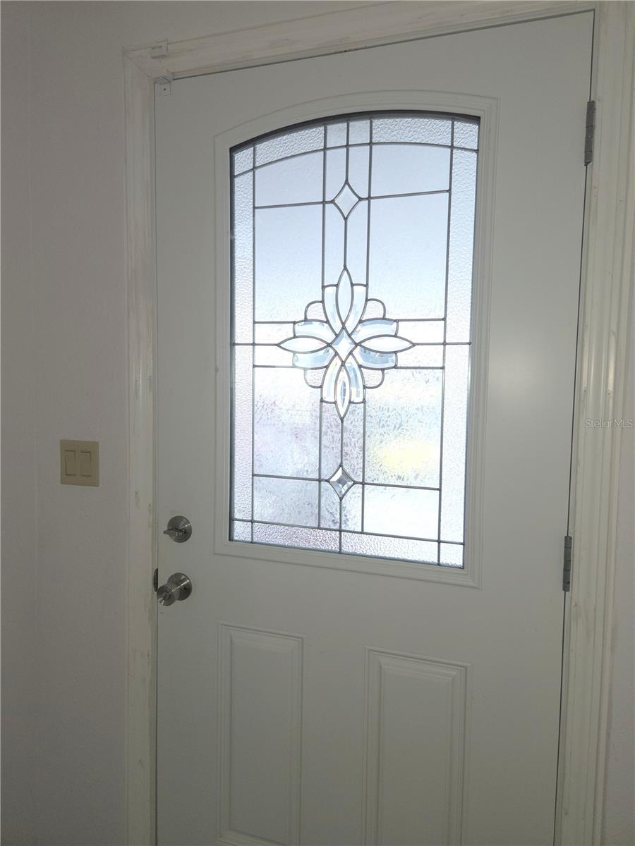 Image 48 of 100 For 131 Victoria Drive