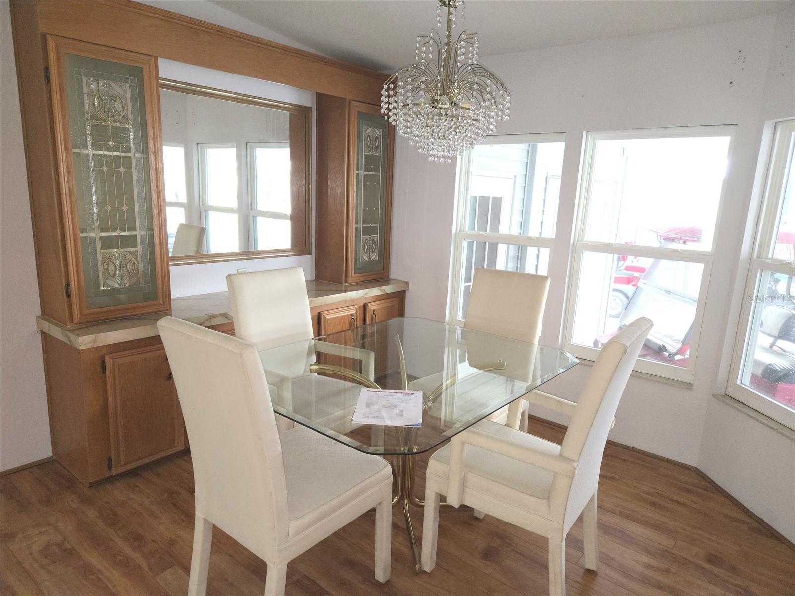 Image 49 of 100 For 131 Victoria Drive