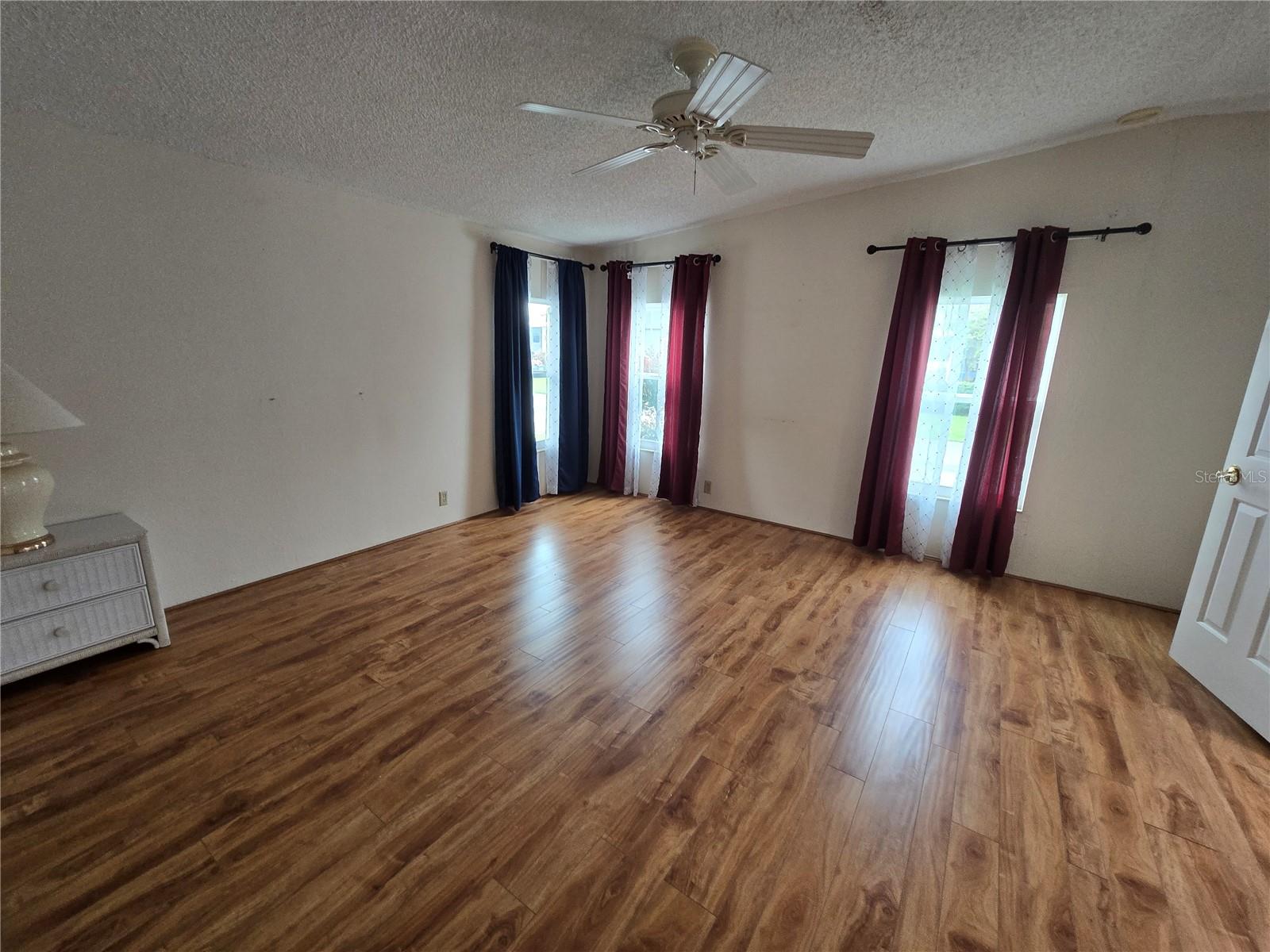 Image 54 of 100 For 131 Victoria Drive