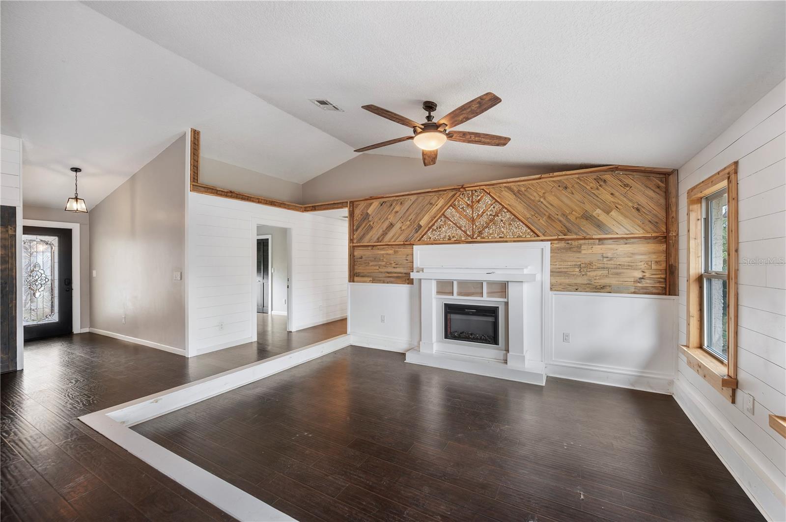 Image 10 of 43 For 132 Alachua Drive