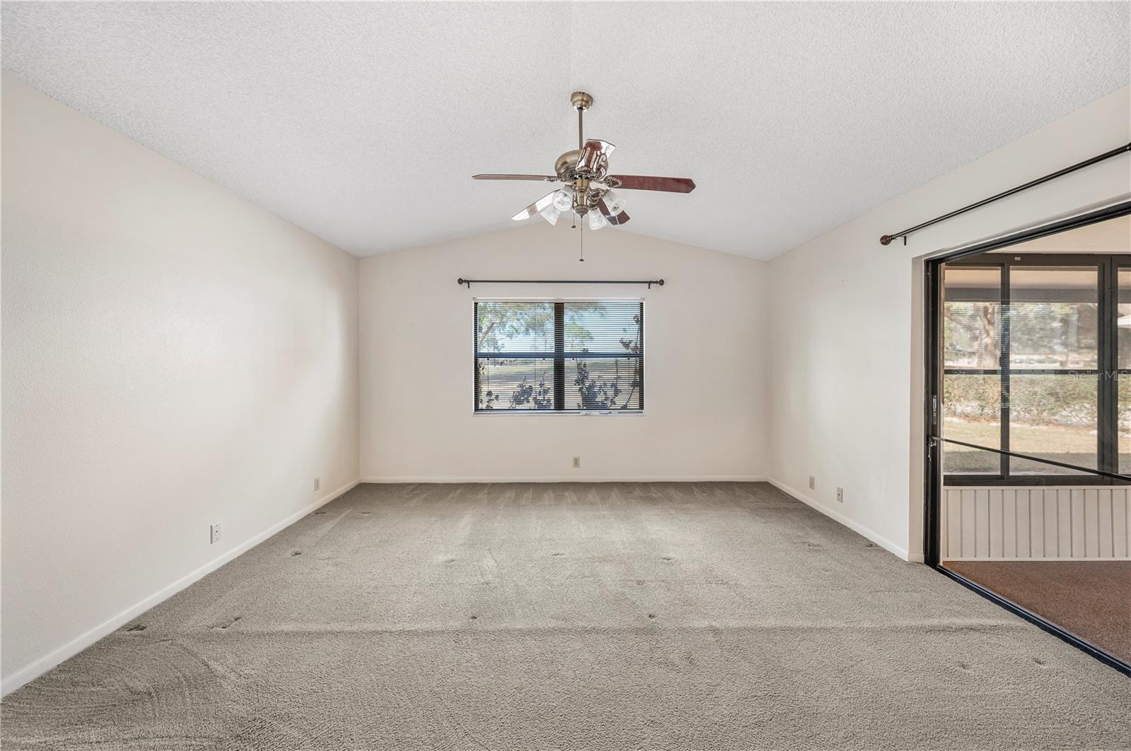 Image 16 of 42 For 730 Canberra Road