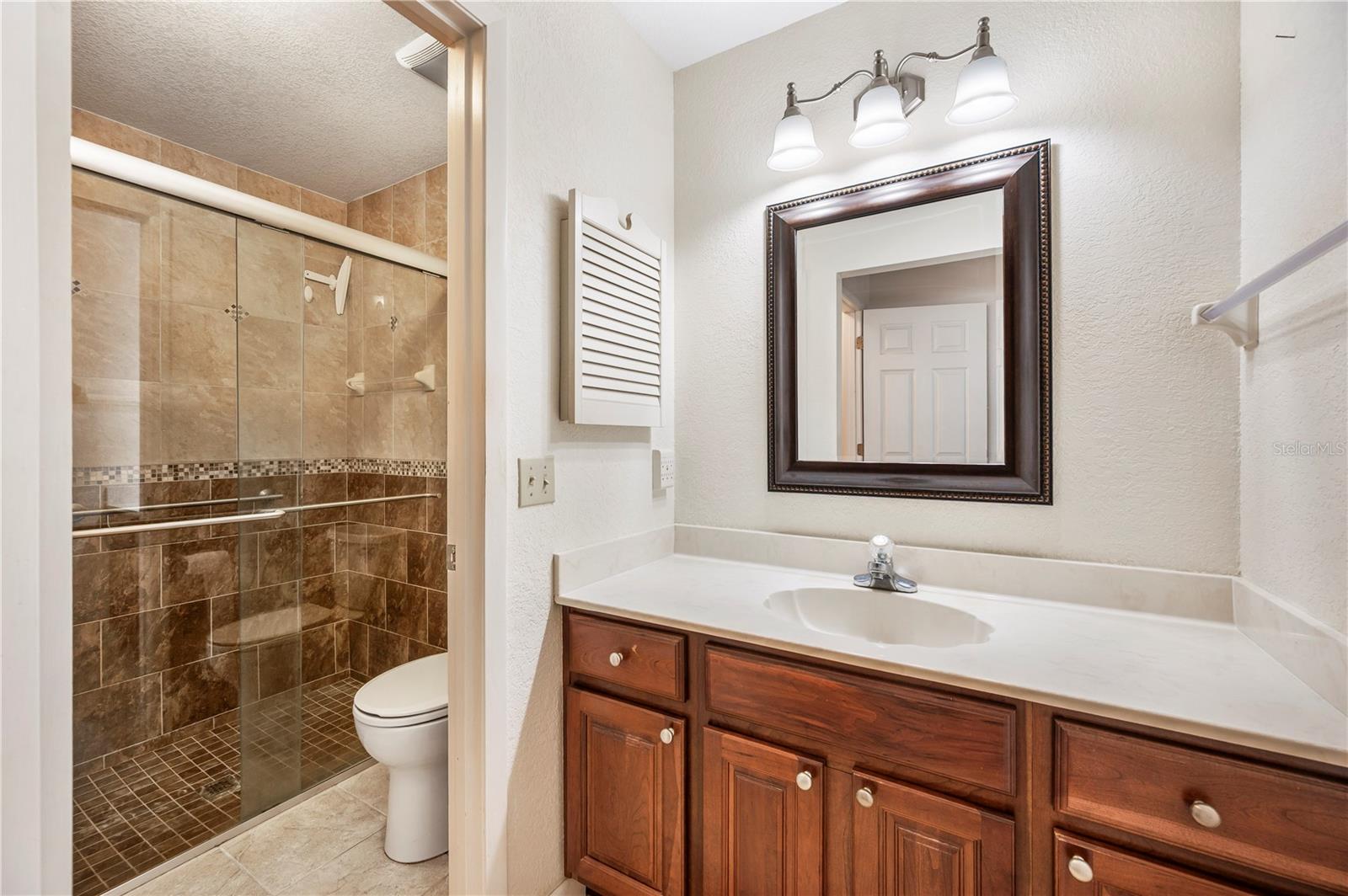 Image 18 of 42 For 730 Canberra Road