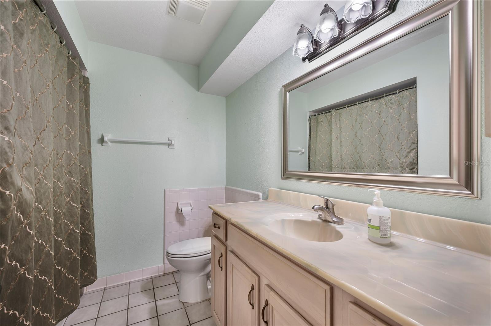 Image 20 of 42 For 730 Canberra Road