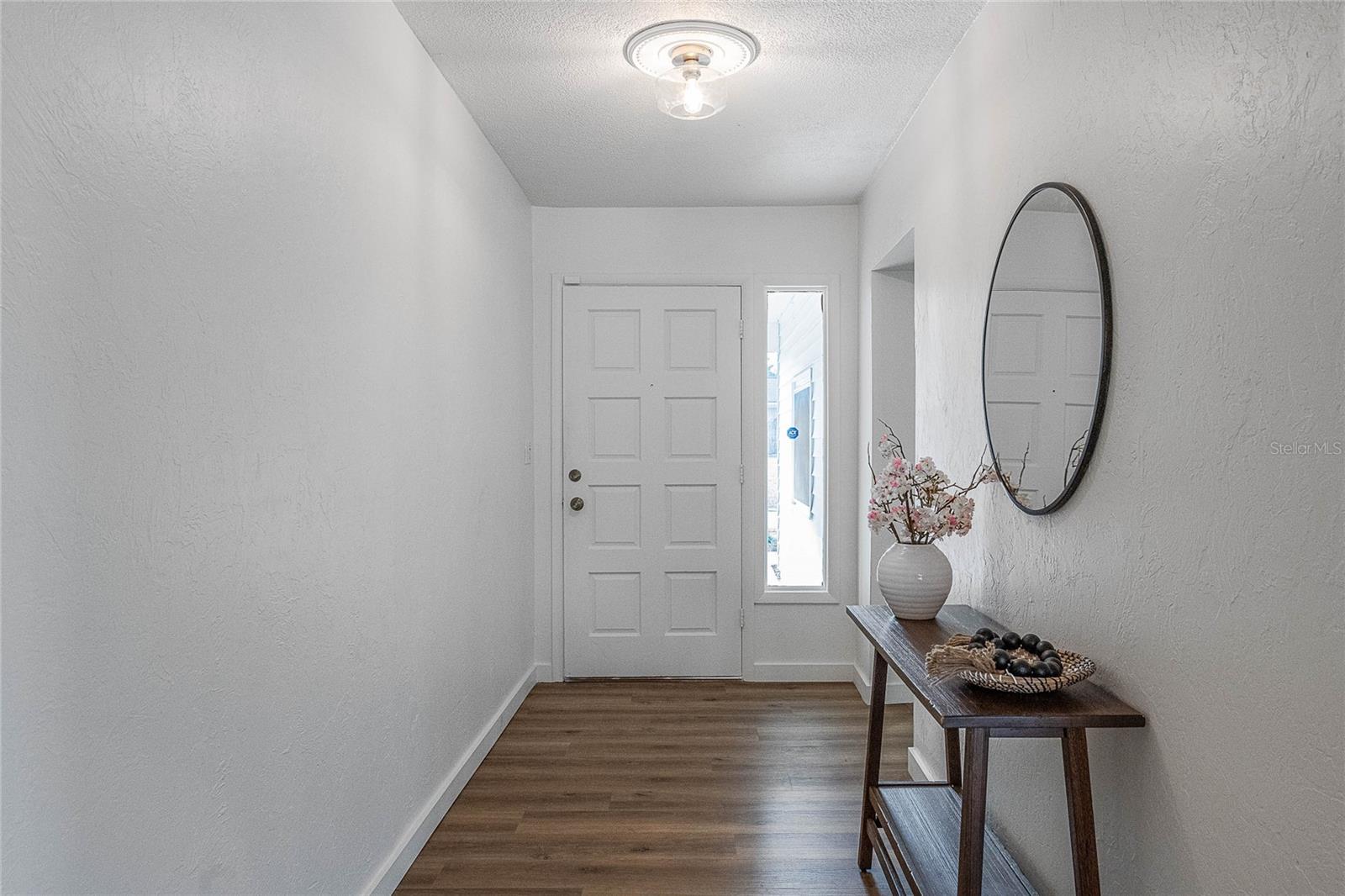 Image 4 of 27 For 4930 Sharon Avenue