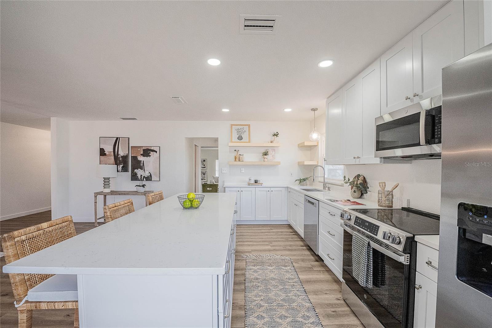 Image 6 of 27 For 4930 Sharon Avenue