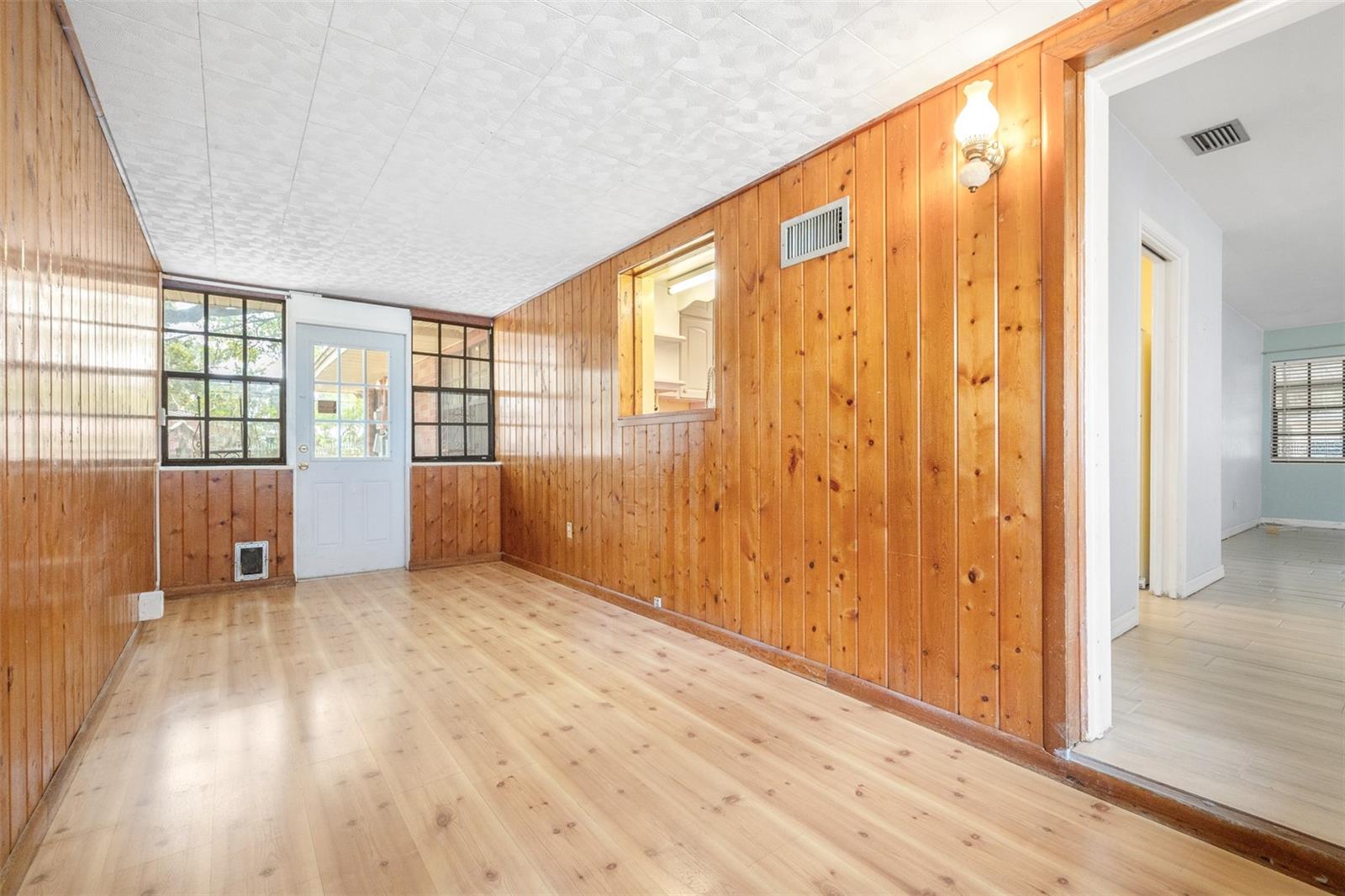 Image 16 of 54 For 319 Granada Road