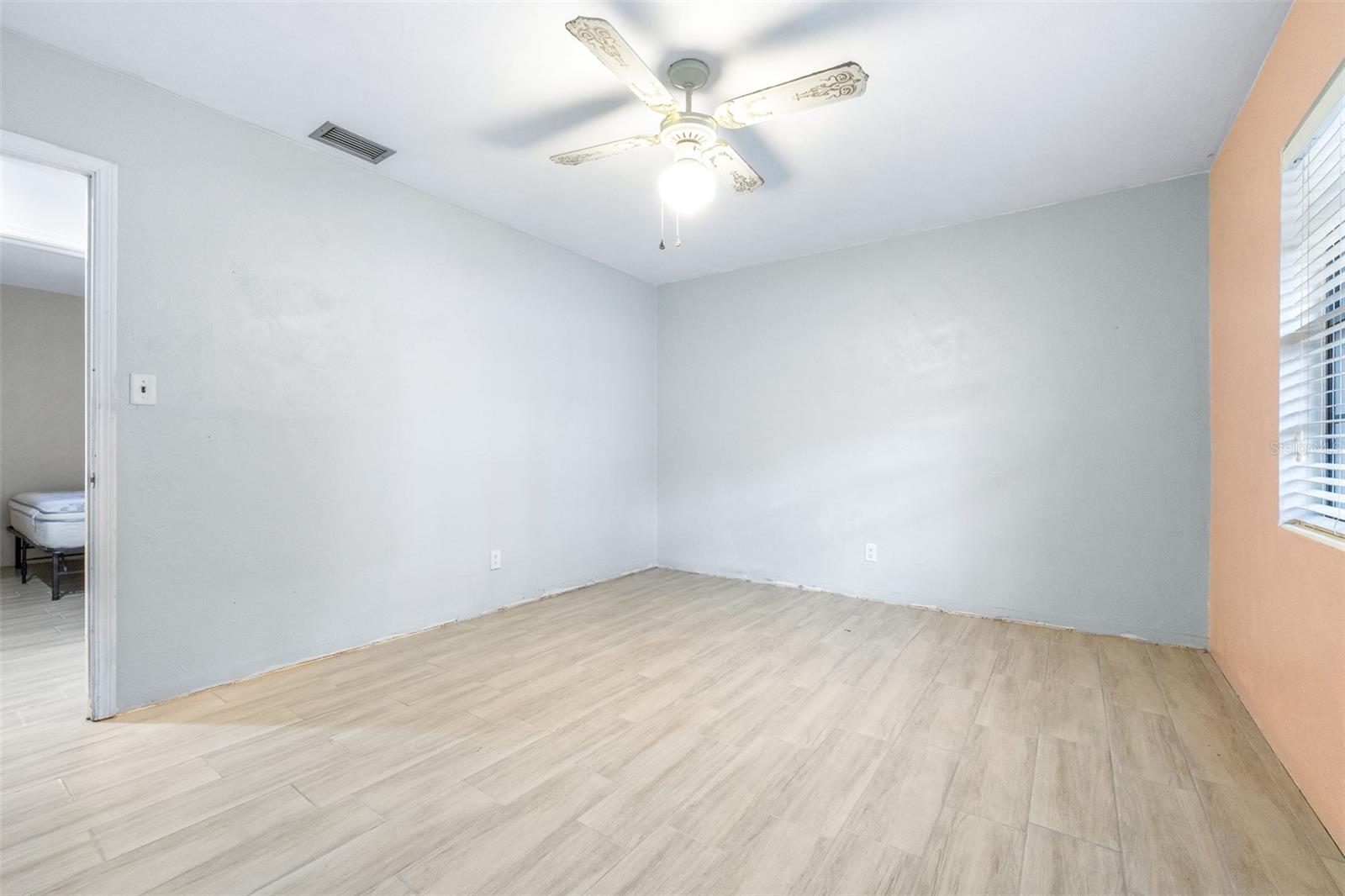 Image 22 of 54 For 319 Granada Road