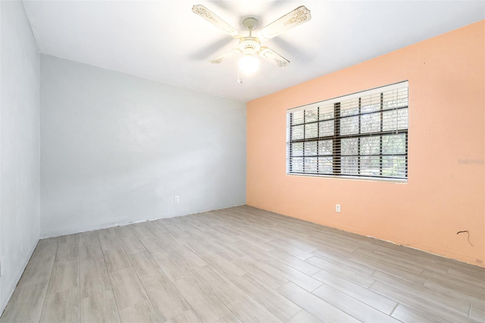 Image 23 of 54 For 319 Granada Road