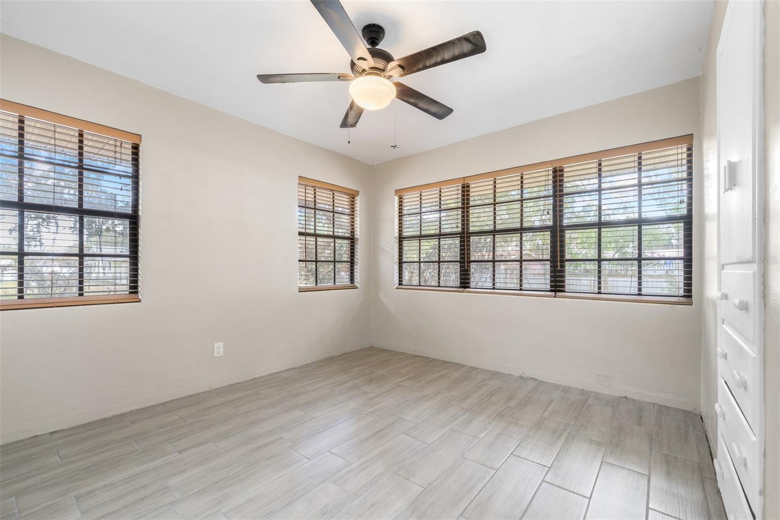 Image 27 of 54 For 319 Granada Road