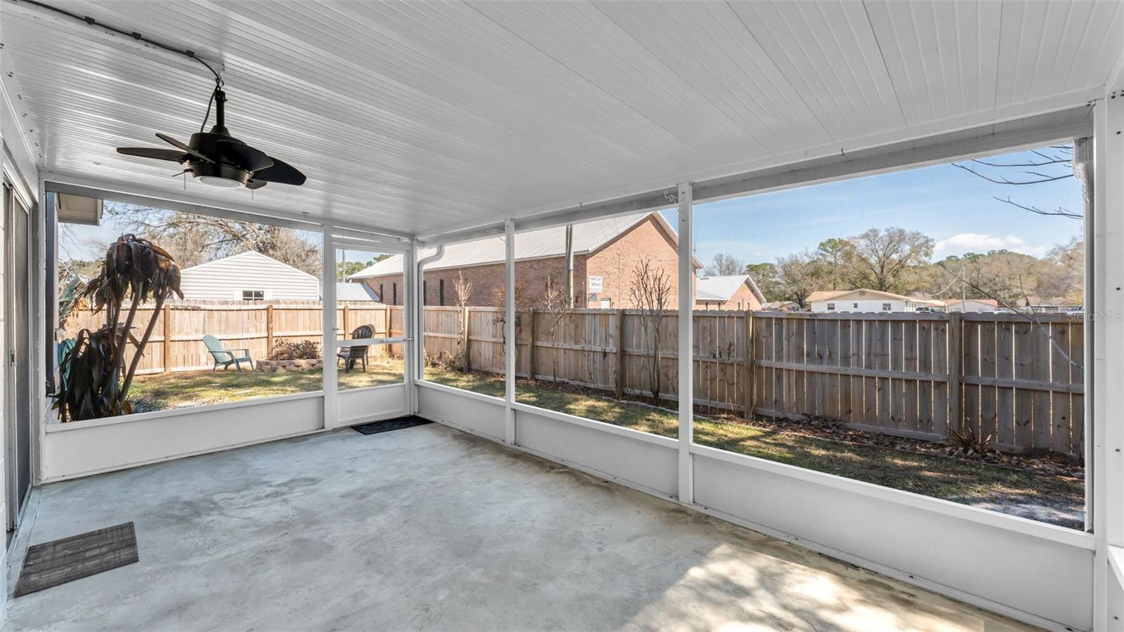 Image 25 of 38 For 908 Whisper Lake Drive