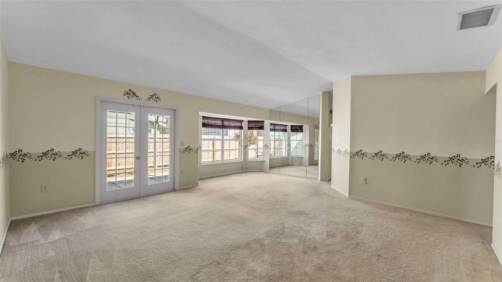 Image 4 of 38 For 908 Whisper Lake Drive