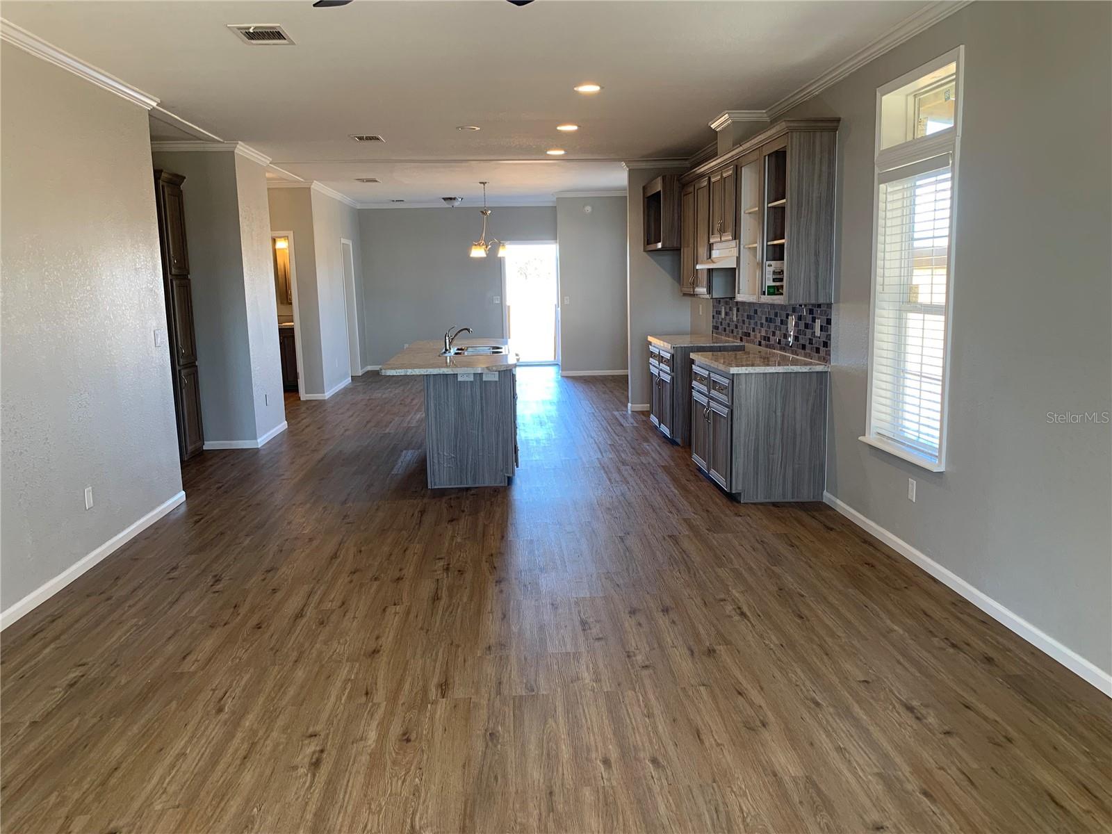 Image 9 of 21 For 2542 Mountain Lake Cutoff Road