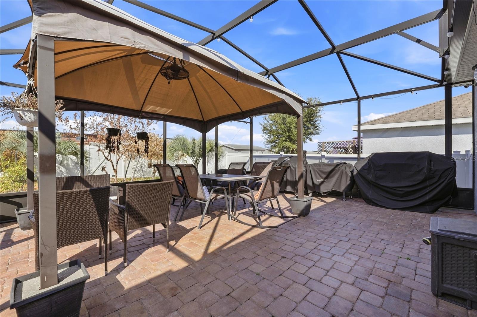 Image 17 of 36 For 224 Tanager Street