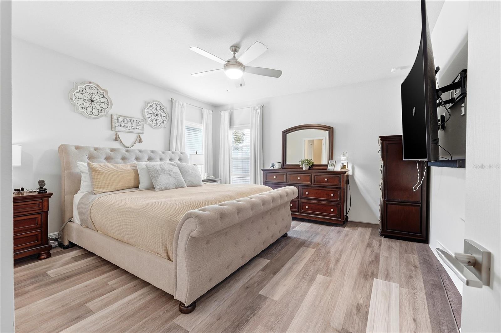 Image 21 of 36 For 224 Tanager Street