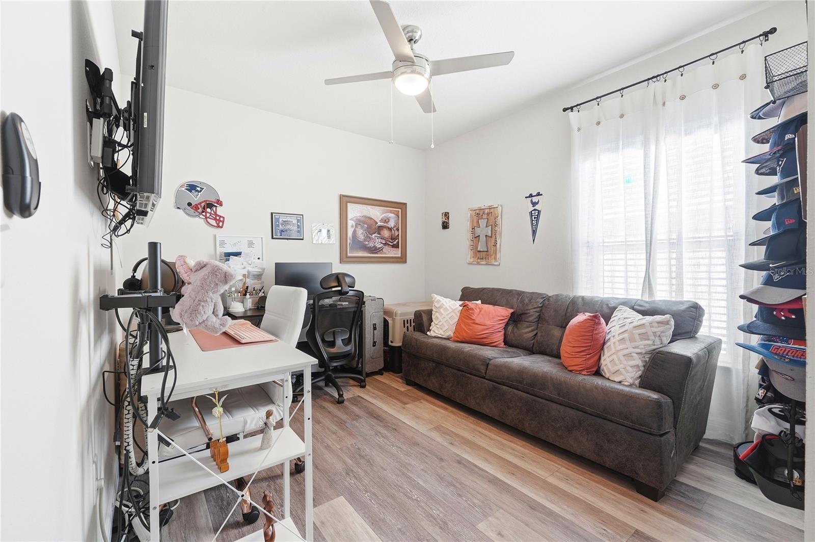 Image 31 of 36 For 224 Tanager Street