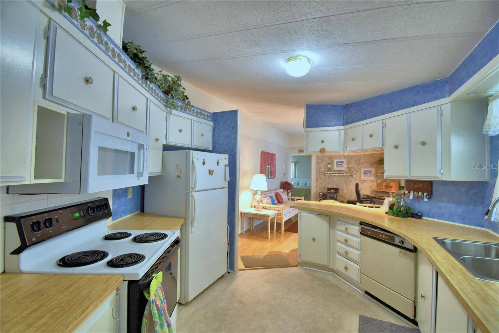 Image 17 of 65 For 4410 Limewood Street