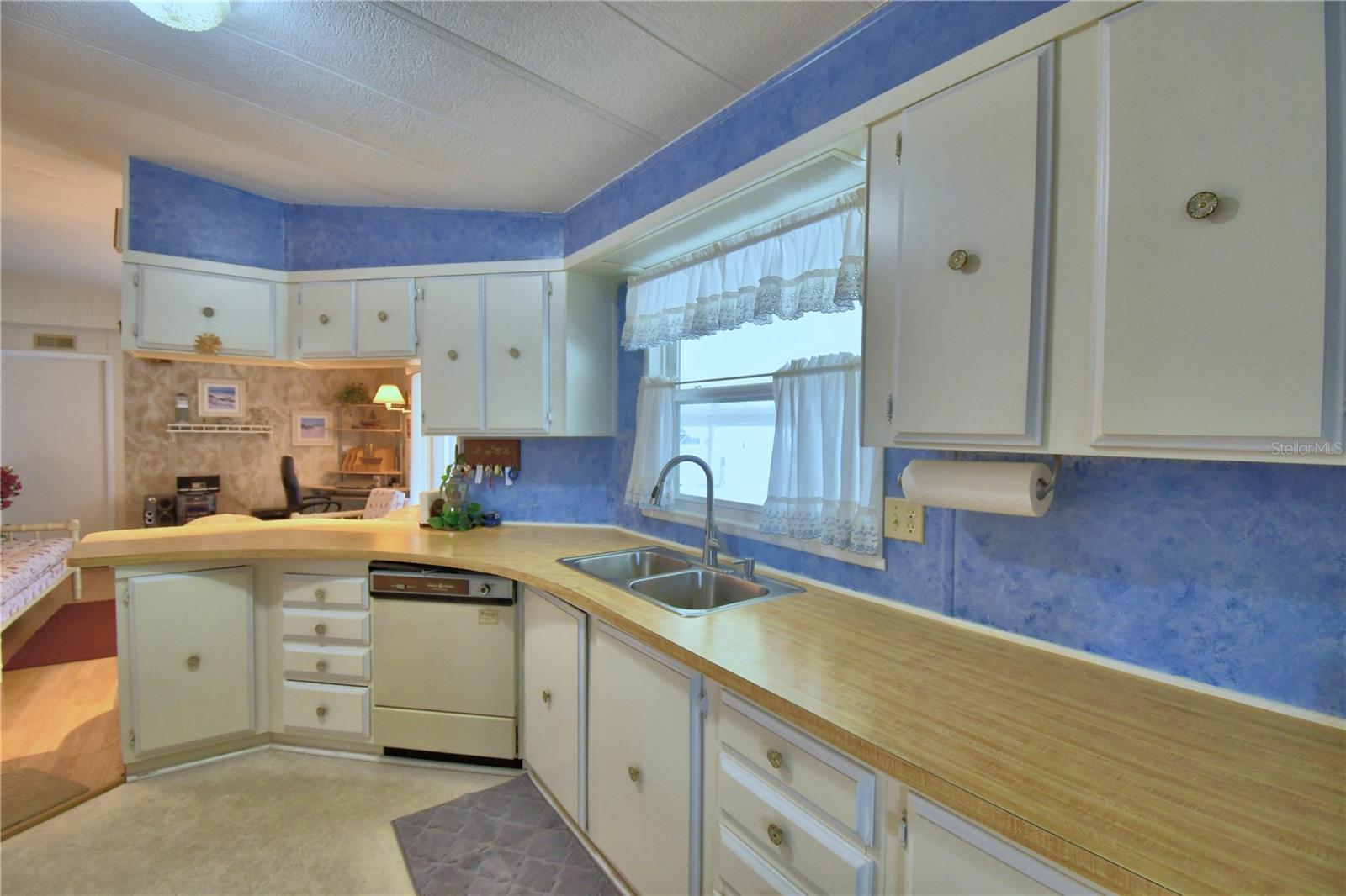 Image 18 of 65 For 4410 Limewood Street