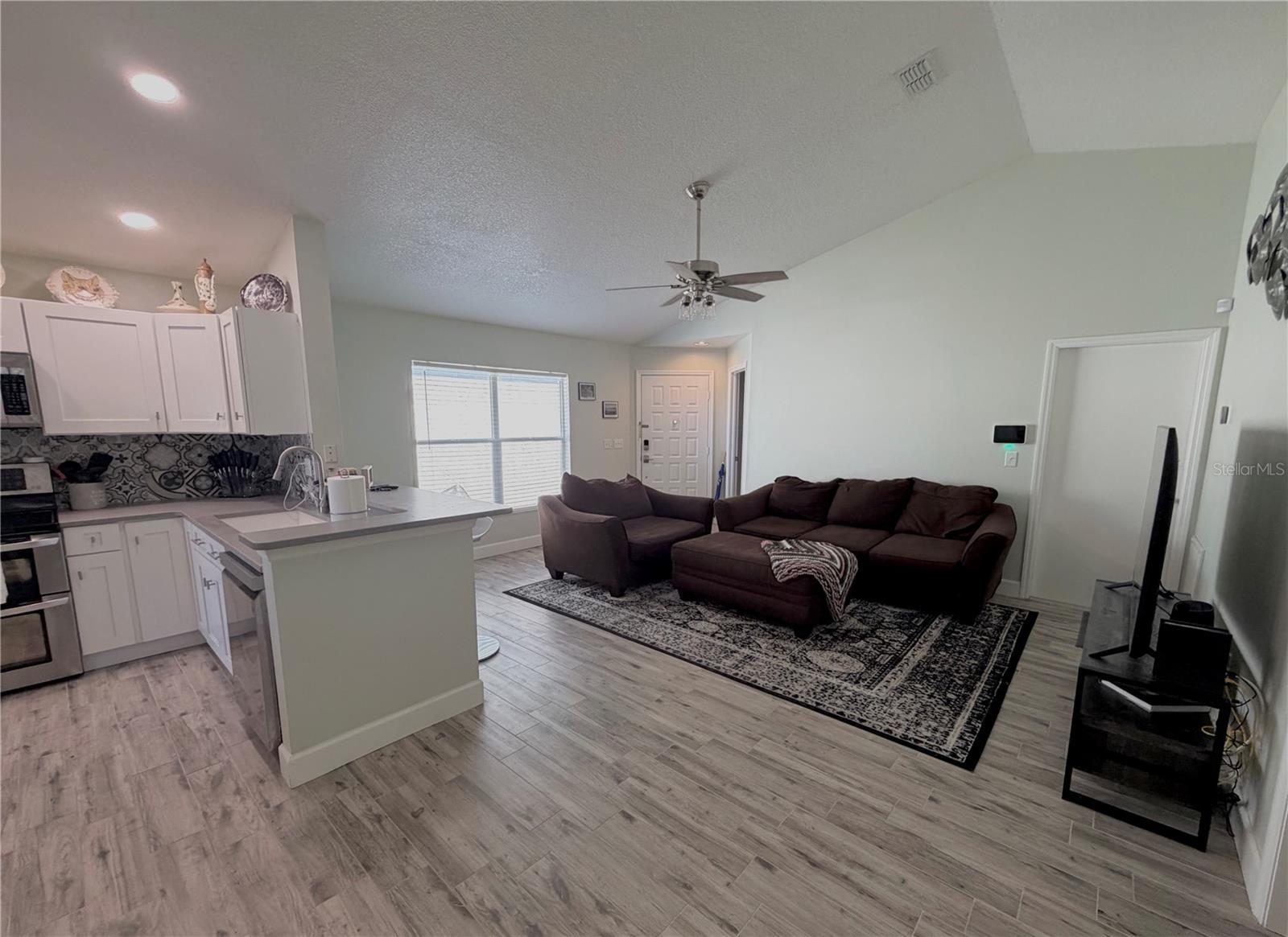 Image 2 of 23 For 1332 Dew Bloom Road