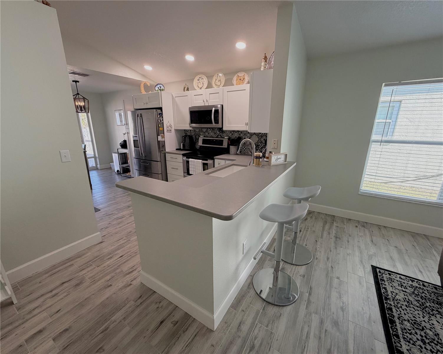 Image 4 of 23 For 1332 Dew Bloom Road