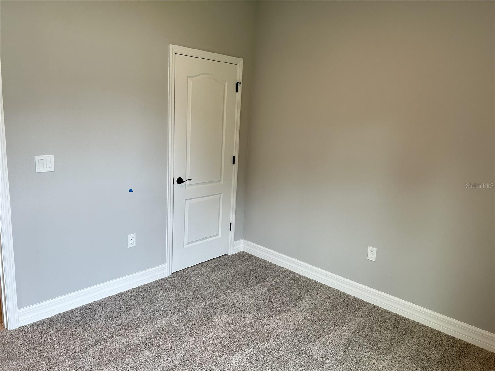 Image 15 of 23 For 41 Greentree Street