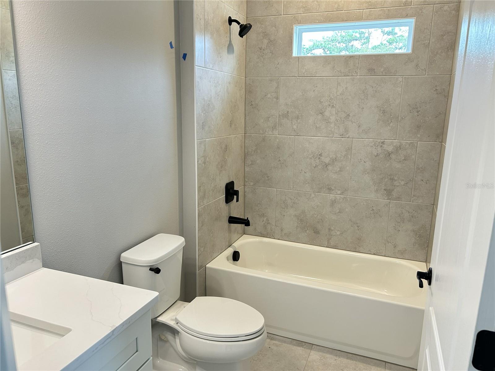 Image 18 of 23 For 41 Greentree Street