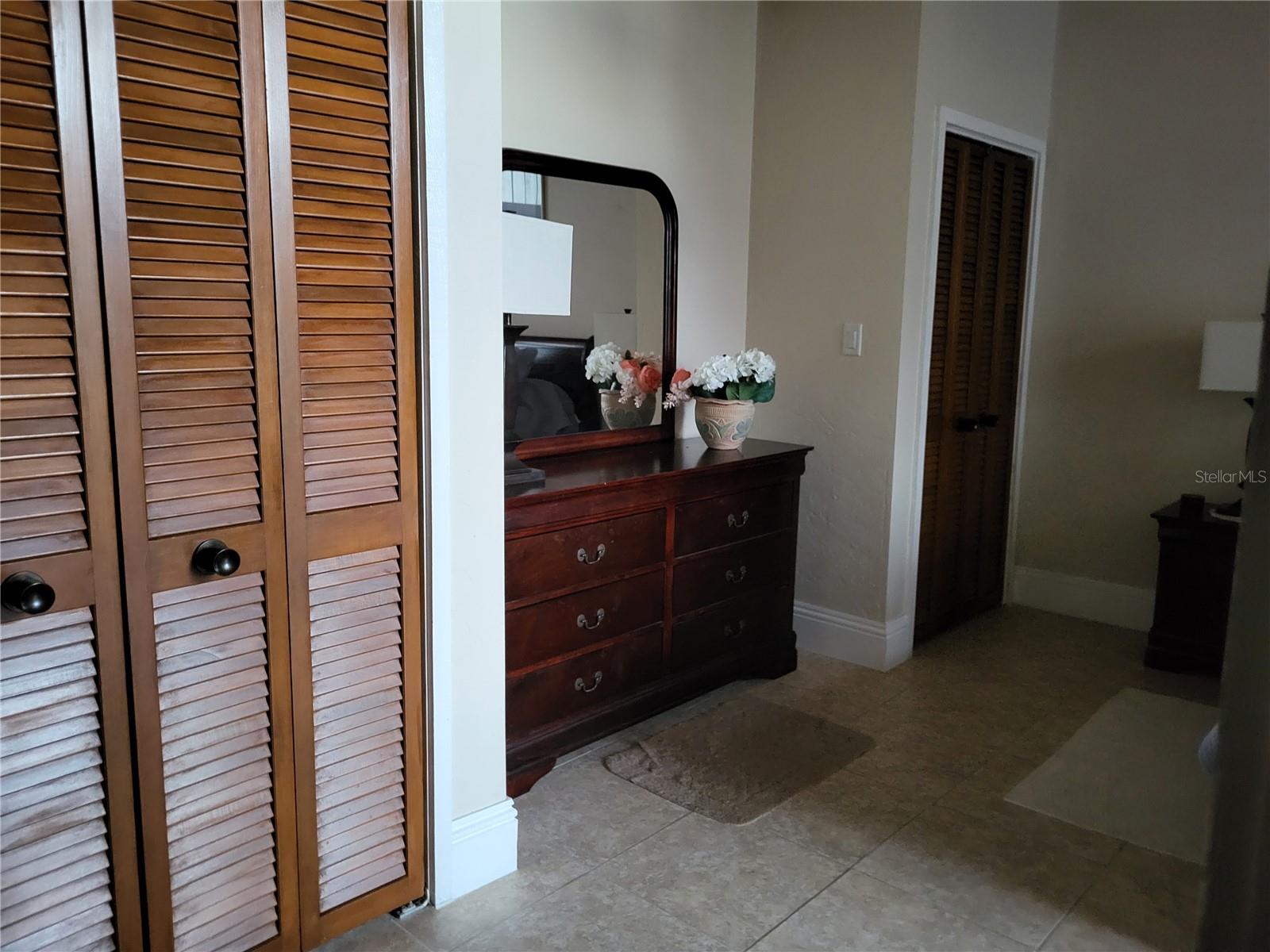 Image 12 of 15 For 706 Olde Camelot Circle 3295-6