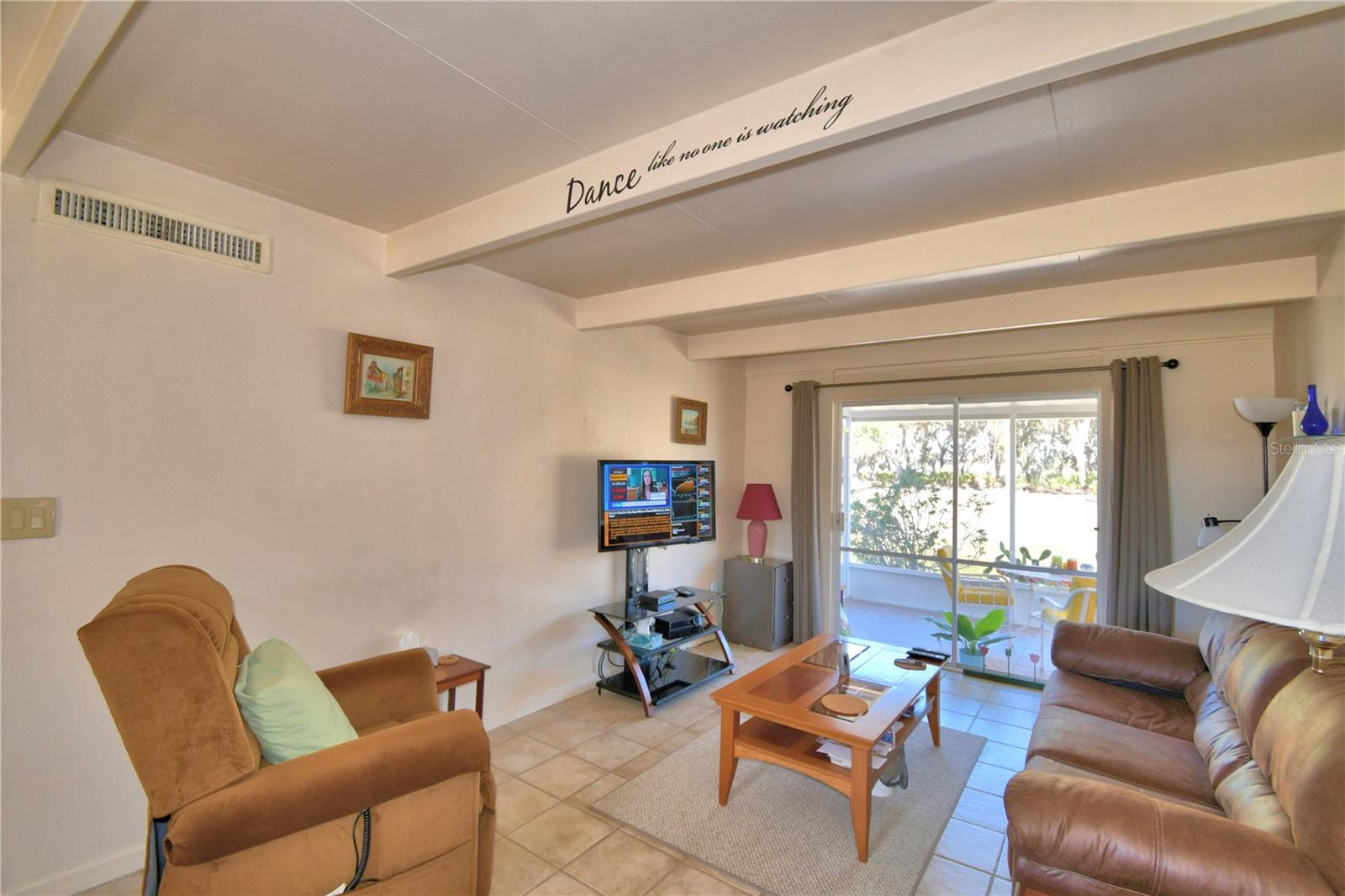 Image 12 of 49 For 2319 Club Circle