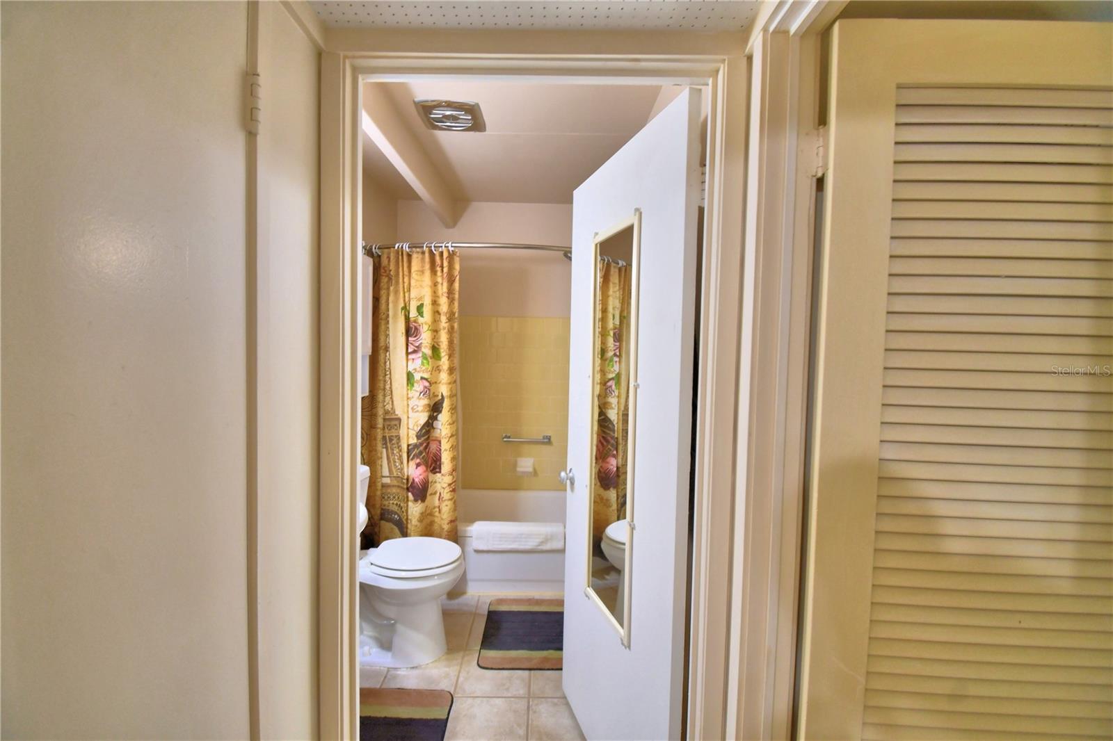 Image 15 of 49 For 2319 Club Circle