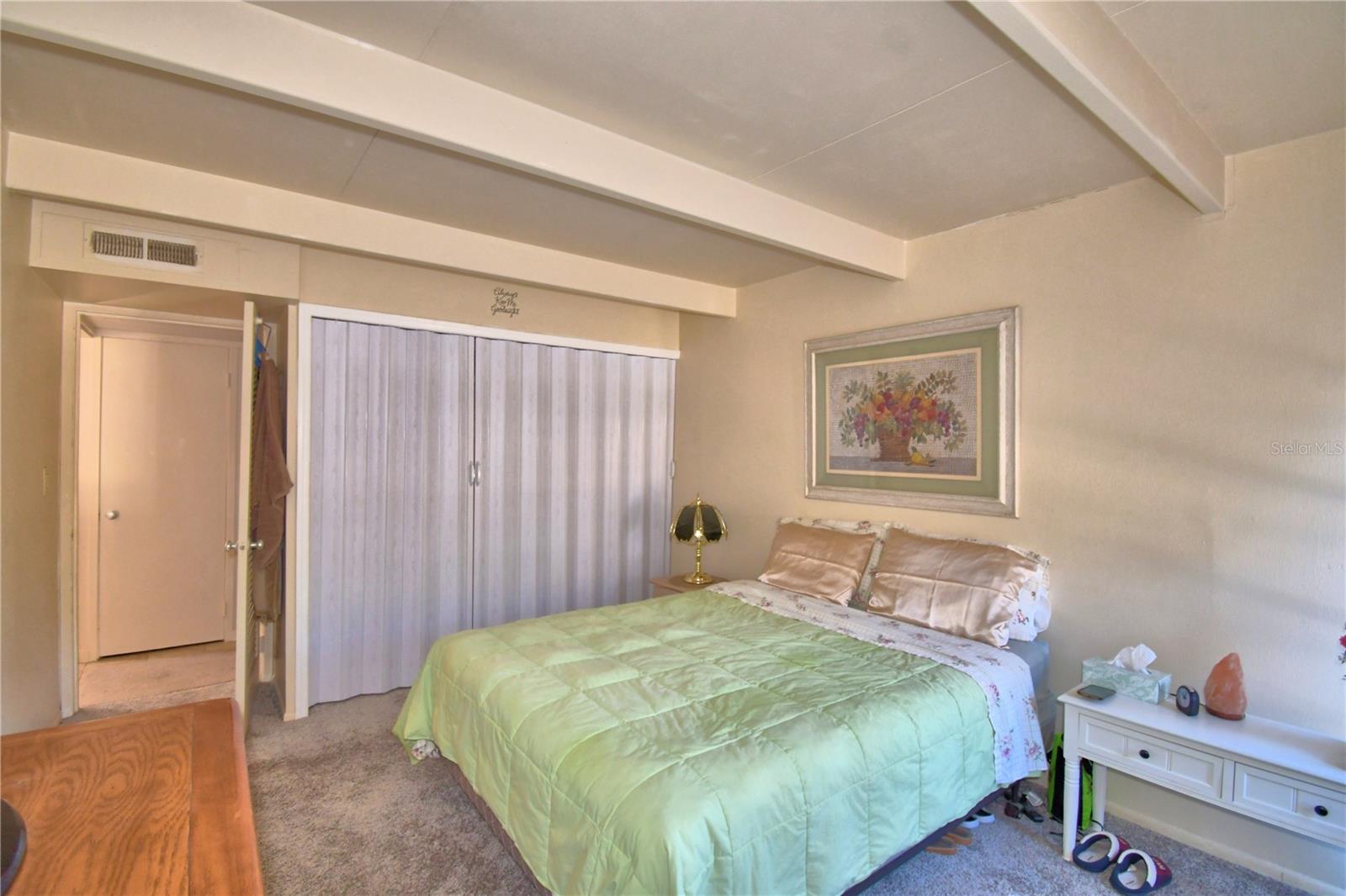 Image 18 of 49 For 2319 Club Circle