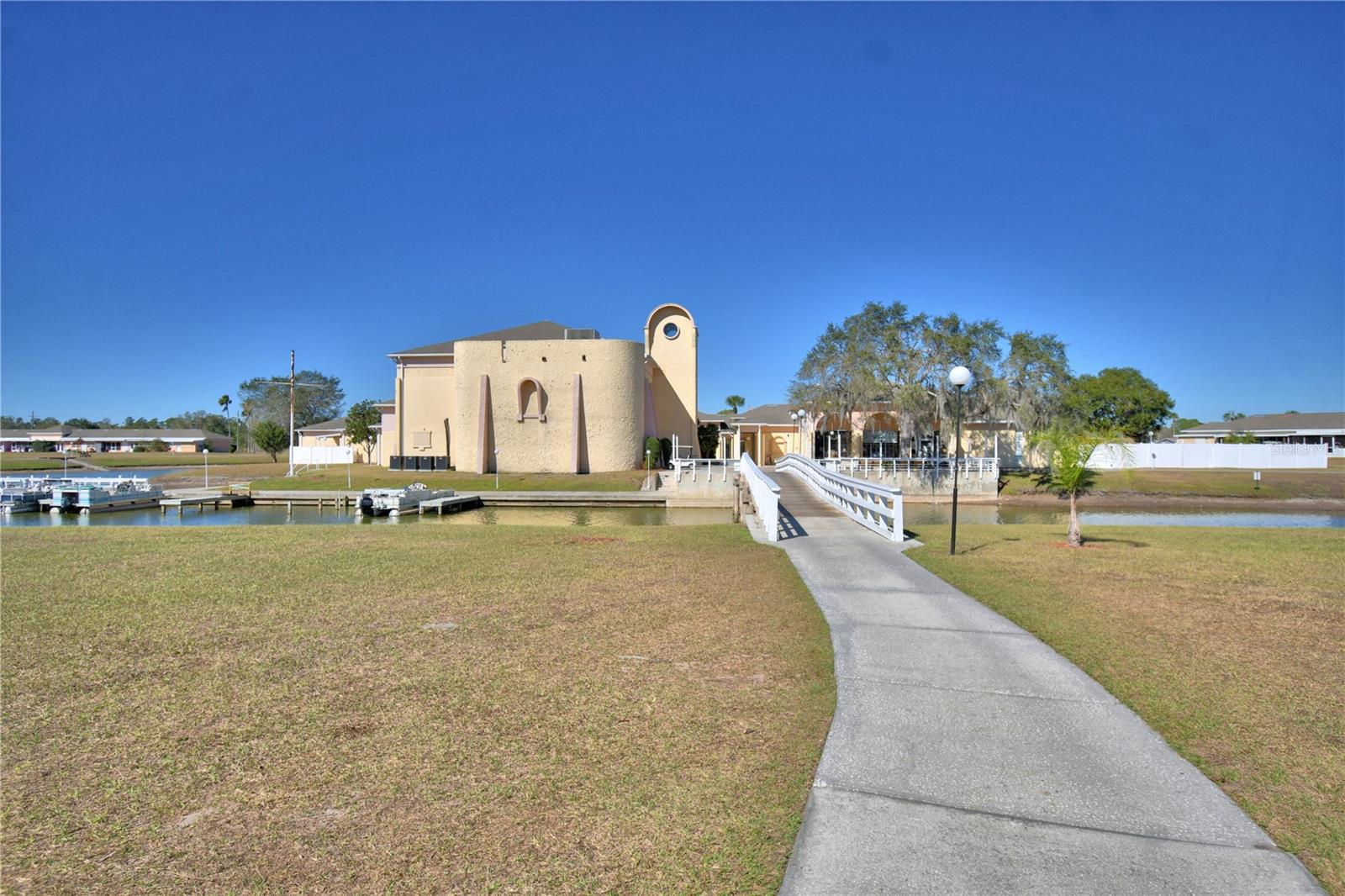 Image 39 of 49 For 2319 Club Circle